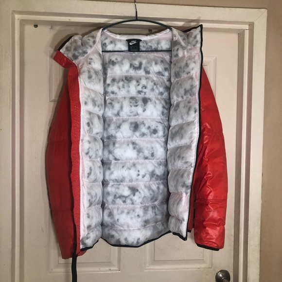 Nike Sportswear Synthetic Fill Windrunner Jacket - Red/Black XXL - Picture 6 of 9